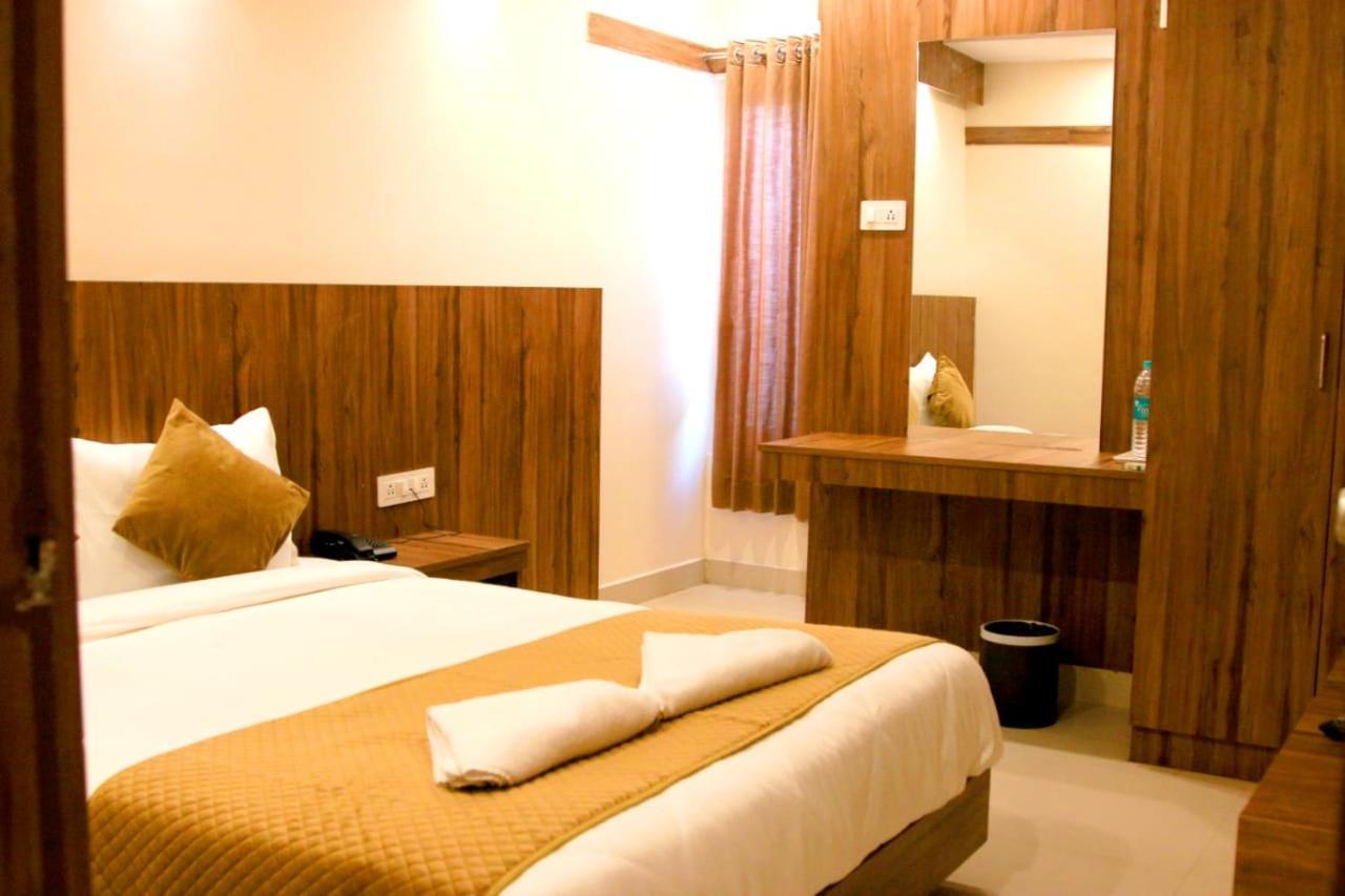 Hotel Sakura Inn Hosur Ngoại thất bức ảnh