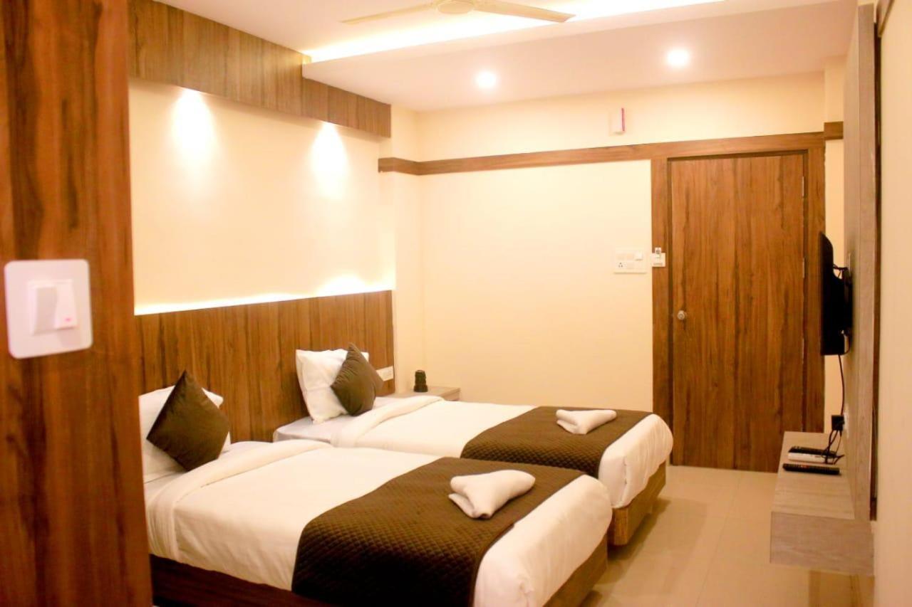 Hotel Sakura Inn Hosur Ngoại thất bức ảnh
