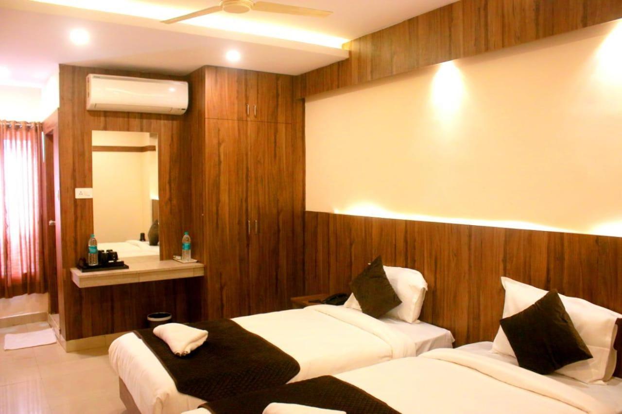 Hotel Sakura Inn Hosur Ngoại thất bức ảnh